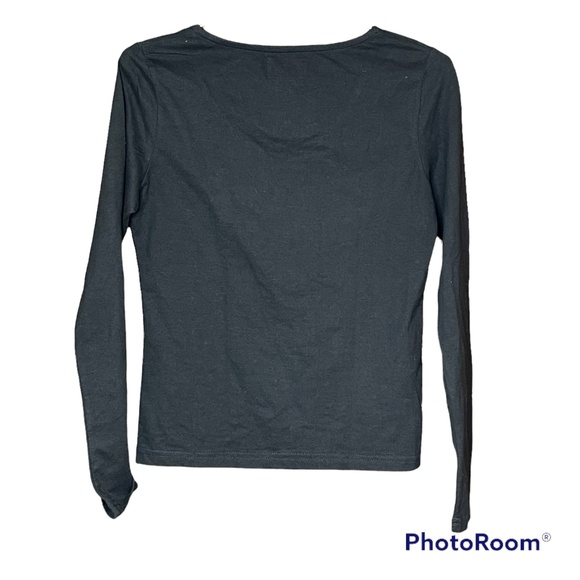 Stylish Black Long Sleeve Top with Graphic Design - Picture 4 of 4